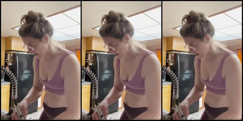 Nina Aka Fityoginina Onlyfans Fleas Like Omg What A Nightmare Because Apparently This Move Was Going Too Smooth Honestly I T 4