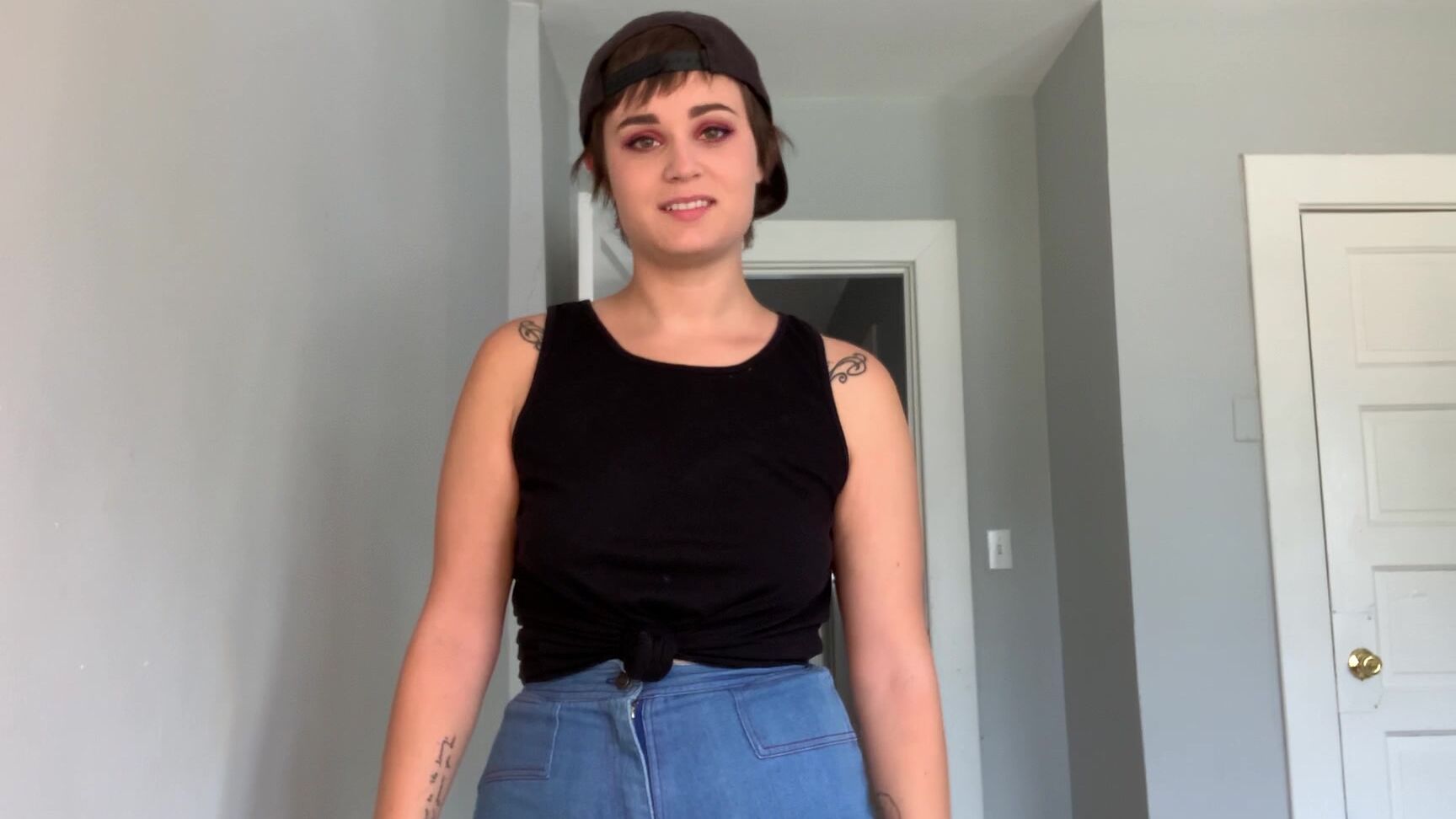 Nina Crowne - Tomboy Bullies You ManyVids