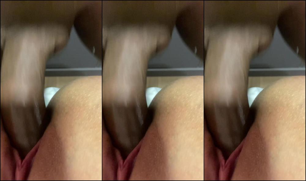 Ashleyhotwife1 3583259959 11 27 2024 O Contraste De Uma Branquinha No Pau Do Neg O Lindo N O Acham O Corno Amou