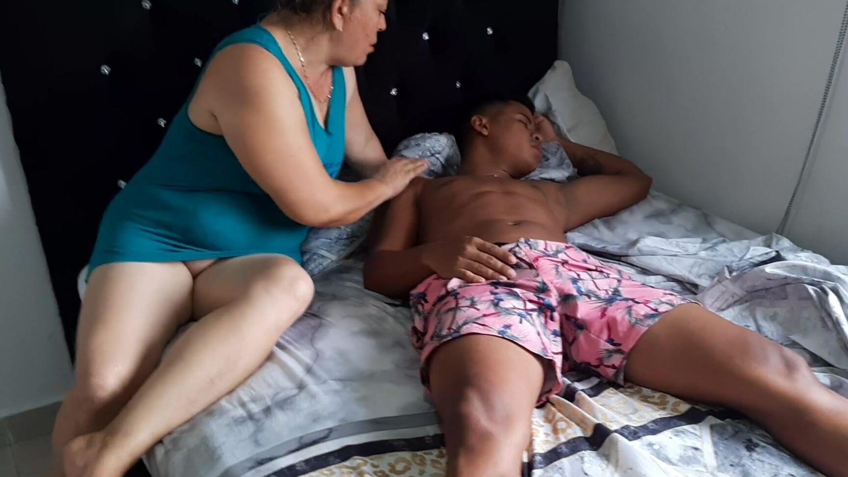 "Trip For Fuck" Familly, Homemade, Caseros Colombia, Blonde, Blowjob, Bbw Milf, Bbw Mom, Bbw Mature, Amateur, Latina, Latin, Old, Mom, Mother, Big Boobs, Suggest Trip For Fuck My stepmom sucks my cock while I rest pornhub