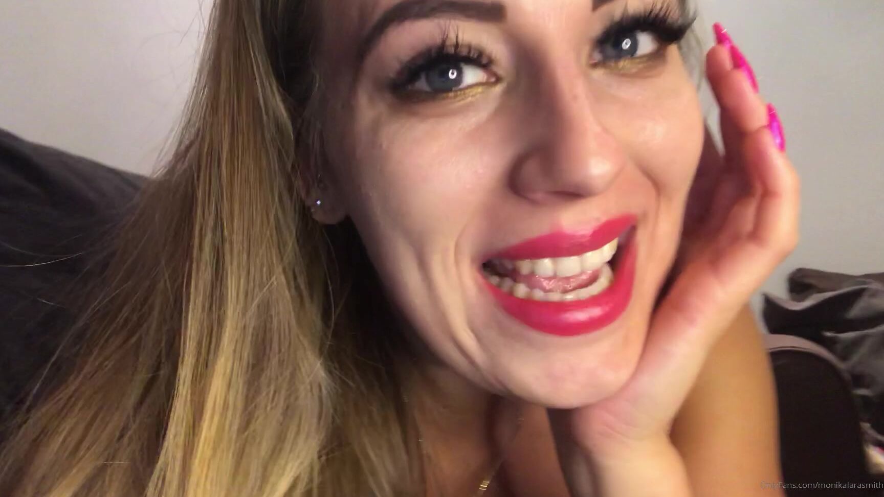 Monikalarasmith I Started Webcamming Recently And I Totally Love I