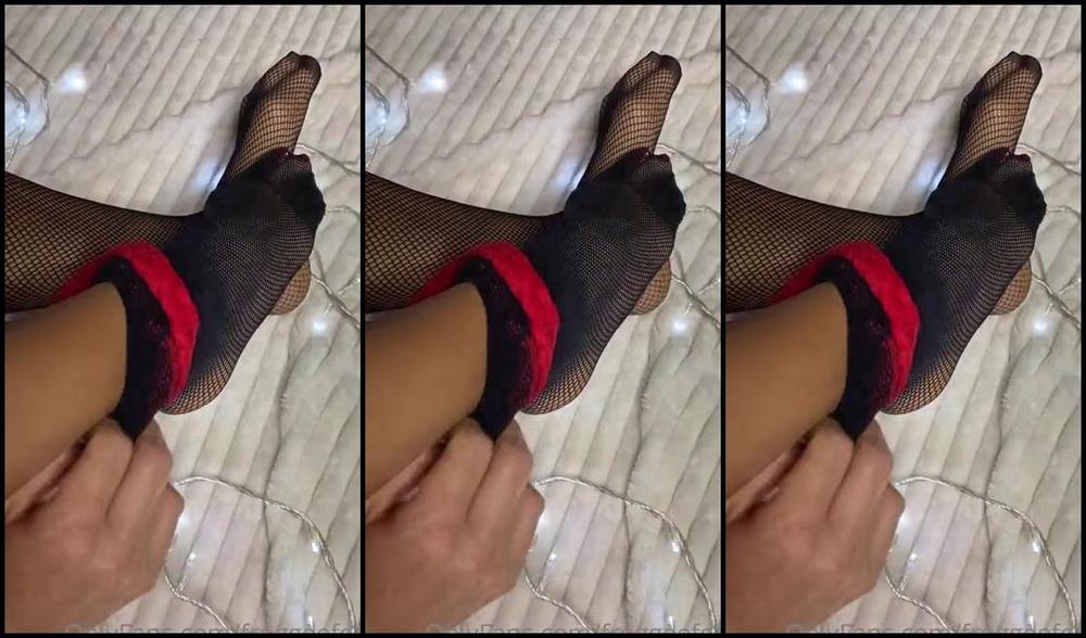 Froggeevip Onlyfans Sexy Sock Removal
