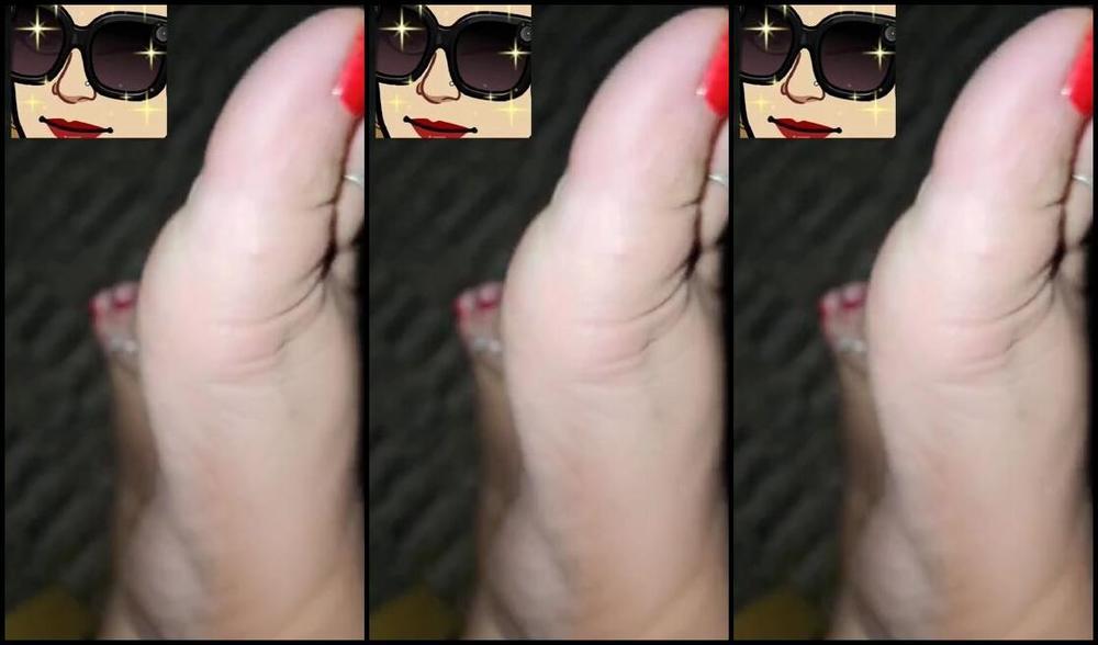 Ab Aka Mywaysoles Onlyfans Just Feelin A Lil Hot Red