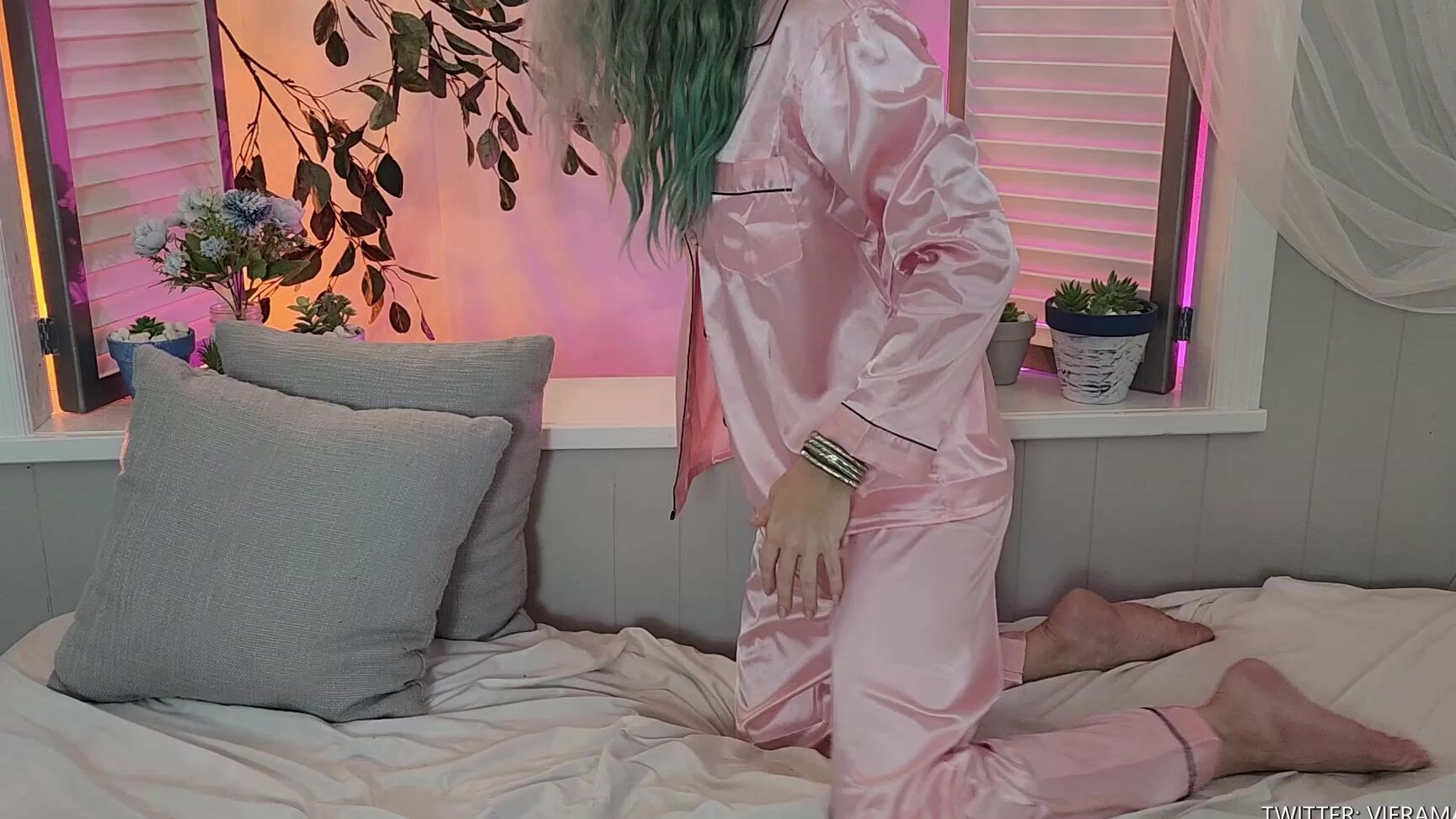 Vieramayxxx Pants Fall Down Cum Countdown