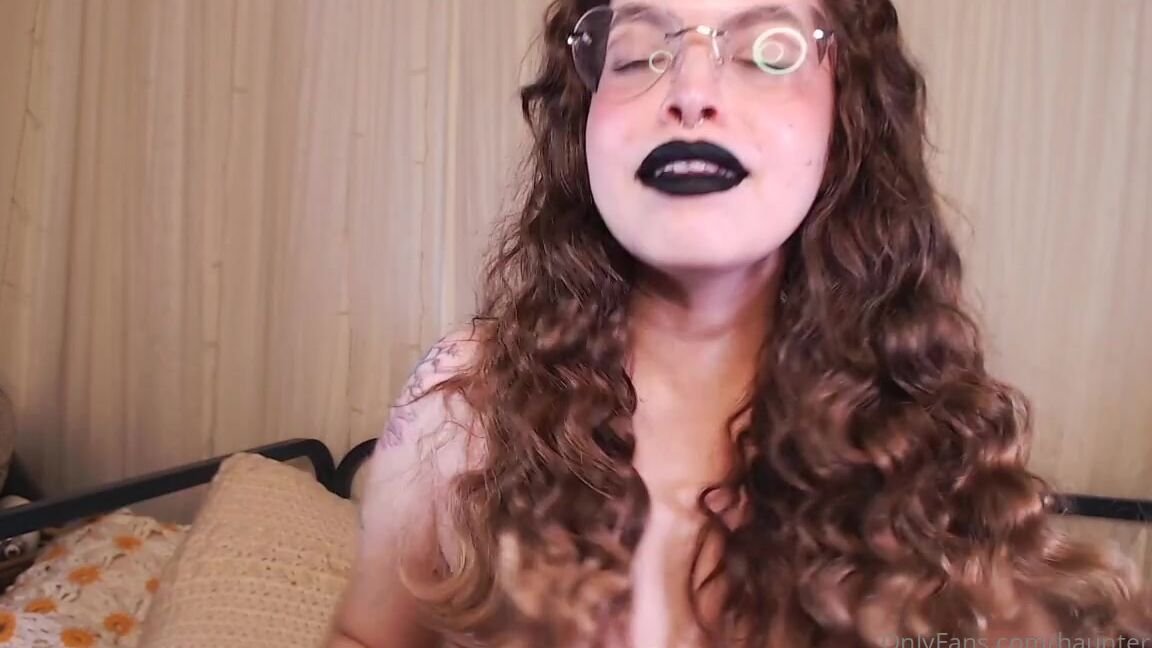 Haunterhexx I Had A Lot Of Fun At Work Tonight Wanna Watch Just The Cum Show Scroll To Mins In