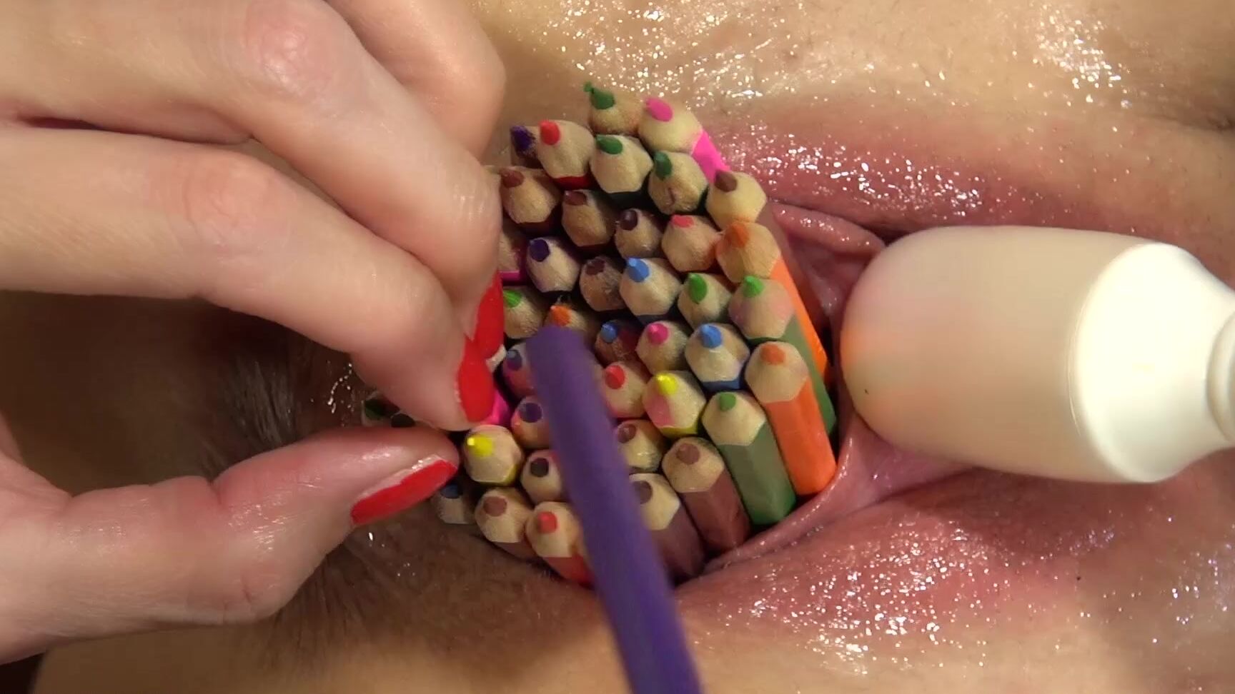 queesnake 2017 01 14 colored pencils 1080p Fetish