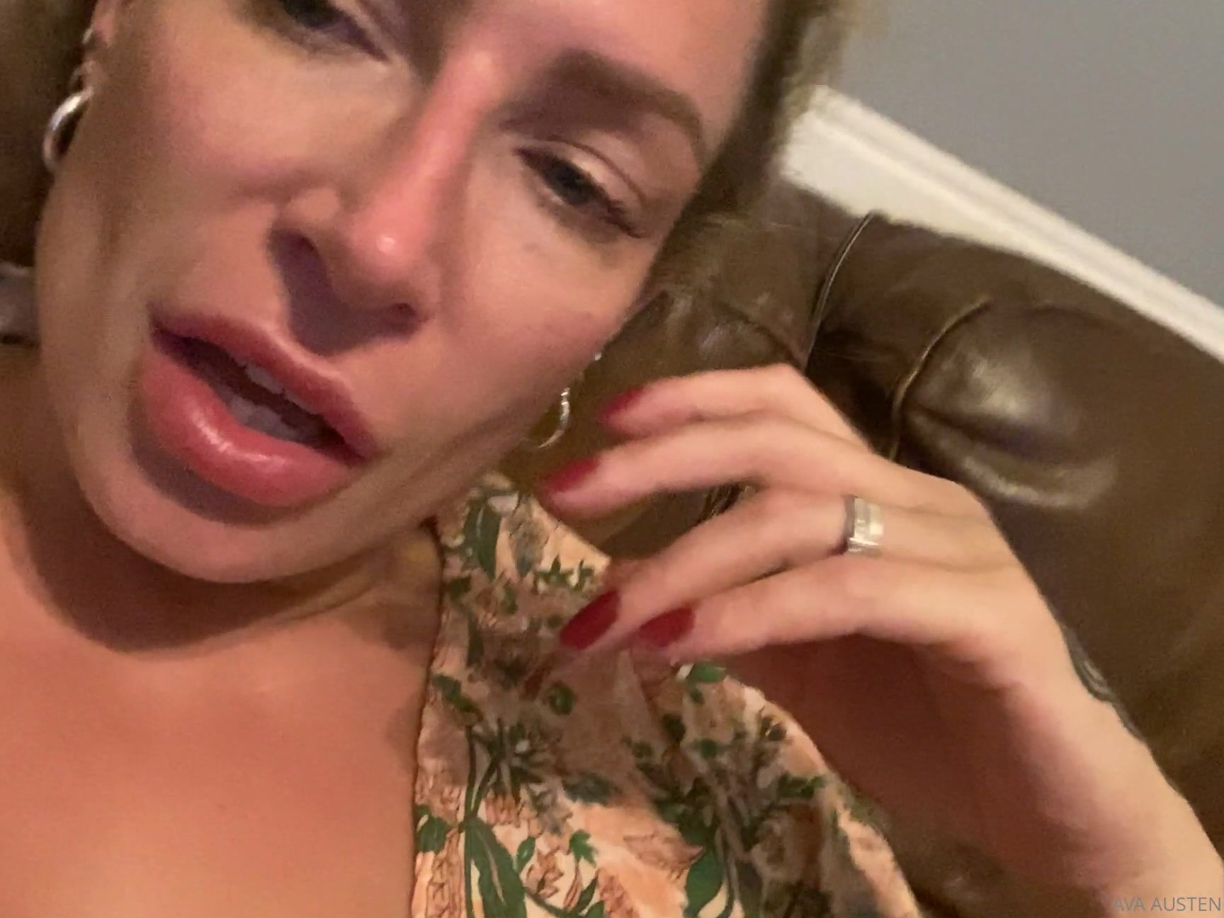 Ava Austen Is It Too Hot To Pounce On His Dick