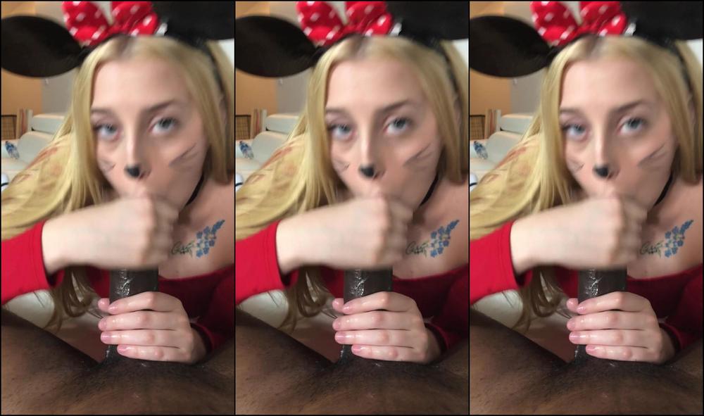 Melodyparker Minnie Mouse Blowjob