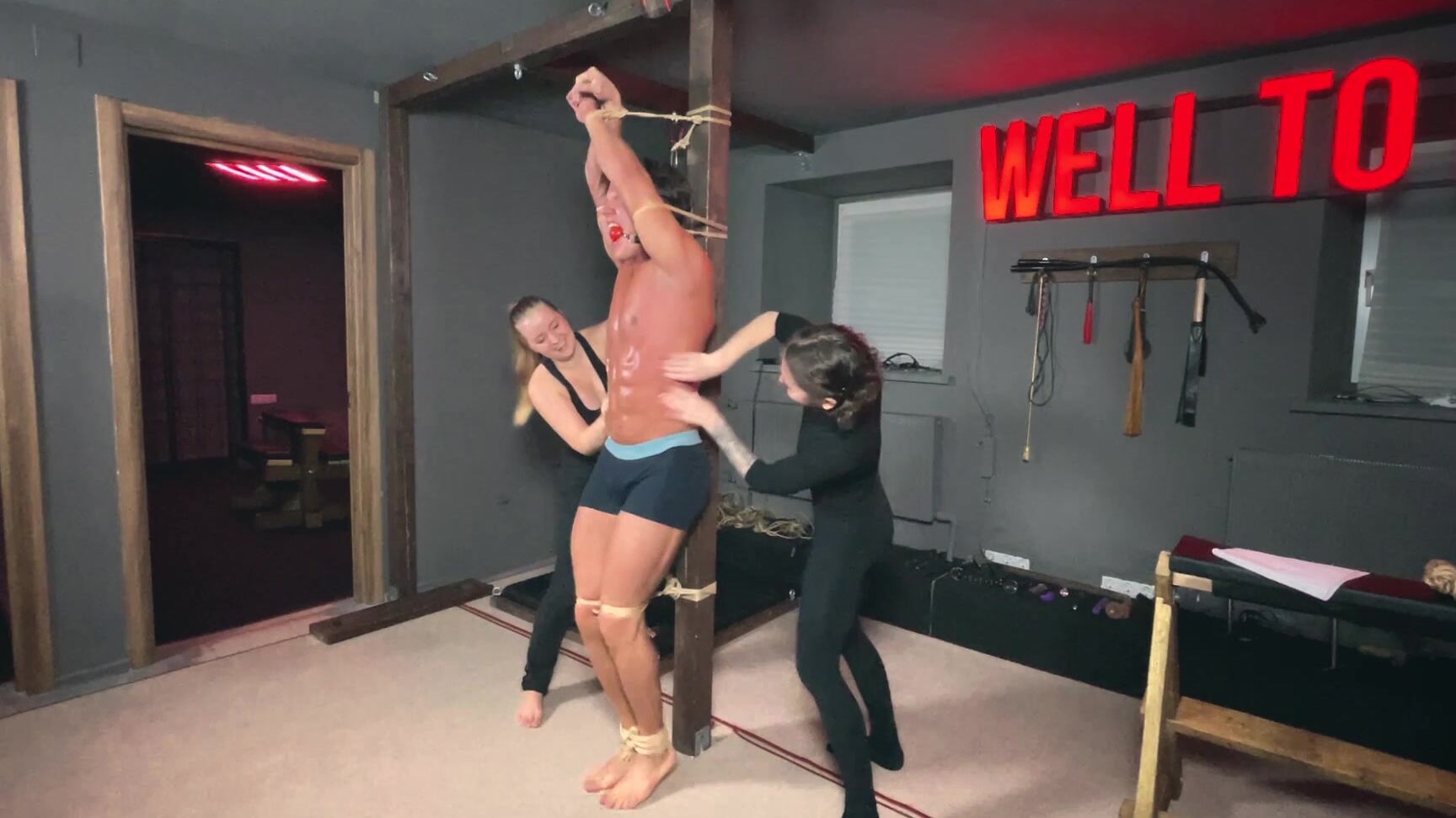 Russian Girls Fetish 2 Girls Tickle Muscular Guy