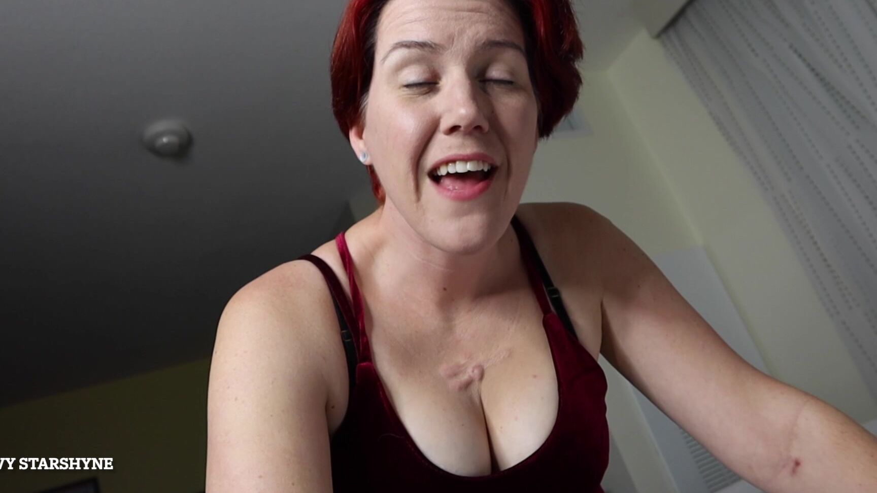 Ivystarshyne Sneaky Futa Roommate