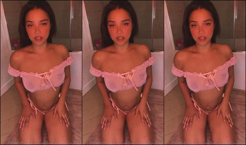 mayabijouxxx-18-01-2022-2189354417-since-i-got-so-much-love-on-of-today-i-wanted-to-bless-y-all-with-a-treat-enjoy-this-15-