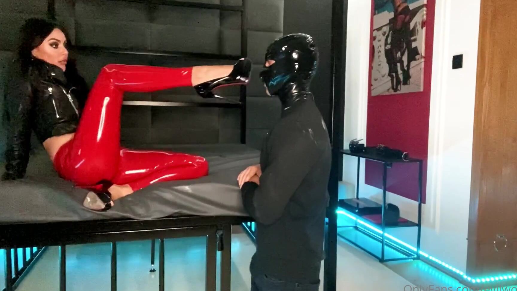 evilwoman-09-10-2020-1045633954-my-pussy-boyfriend-left-big-mess-while-i-was-off-from-home-i-m-back-and-now-i-need-to-pun