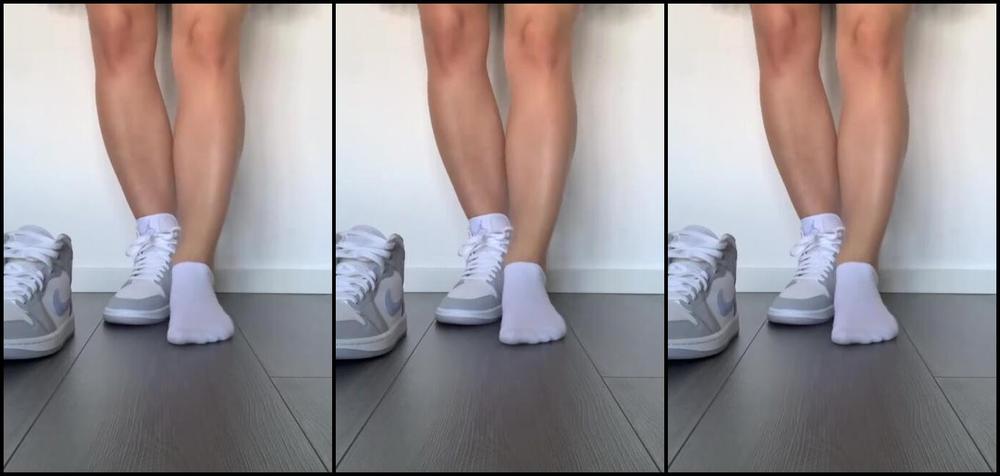 Sarina Jones Nicknamed Sarinajones 03 28 2023 Onlyfans Video Pov You Kneel On The Floor