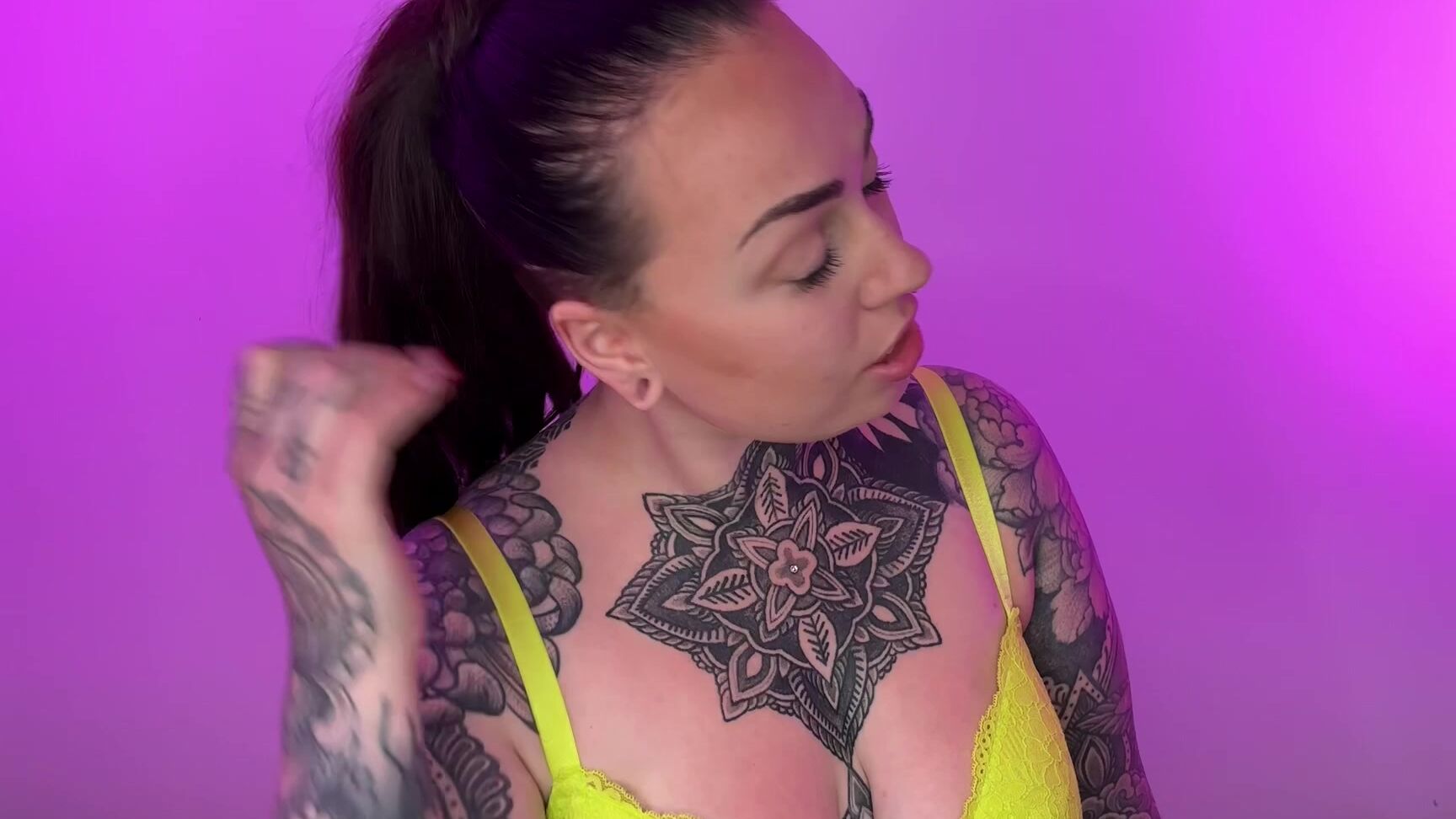 "MissValentina" femdom, femdompov, finance, financialdomination, moneyfetish Rich Girl Affirmations manyvids