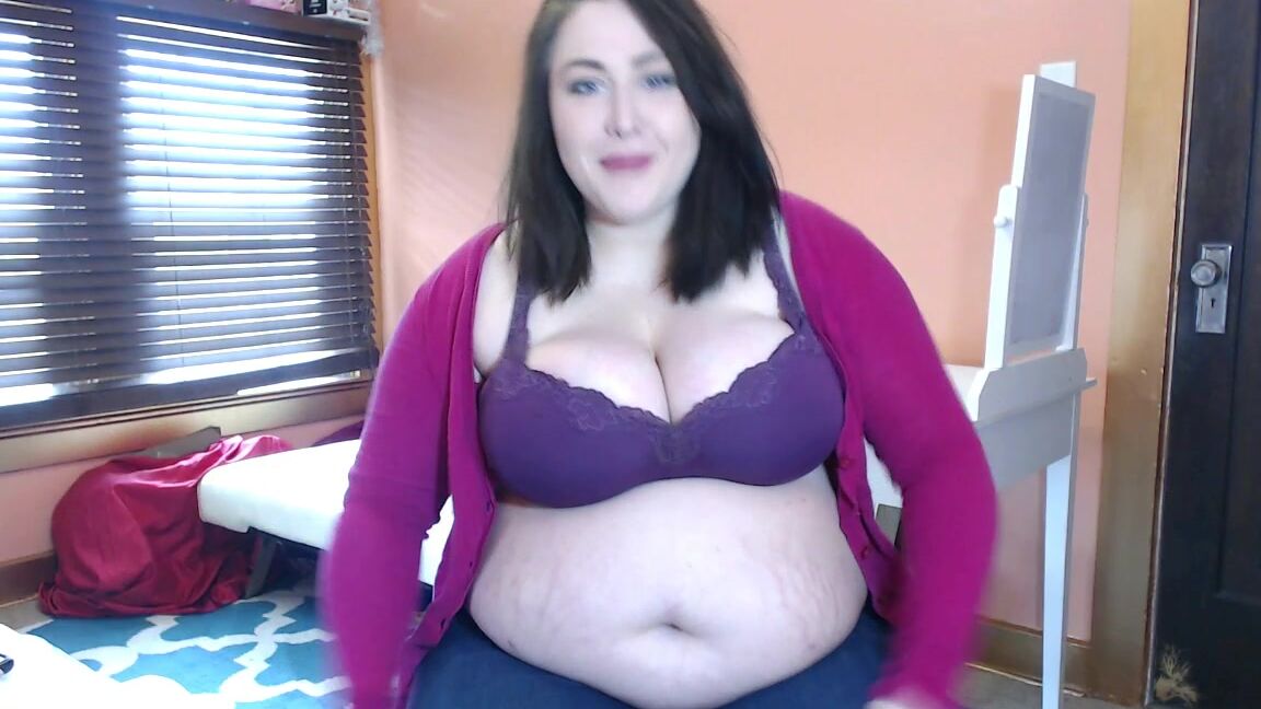 Kyra Effing Kane Girl Scout Belly