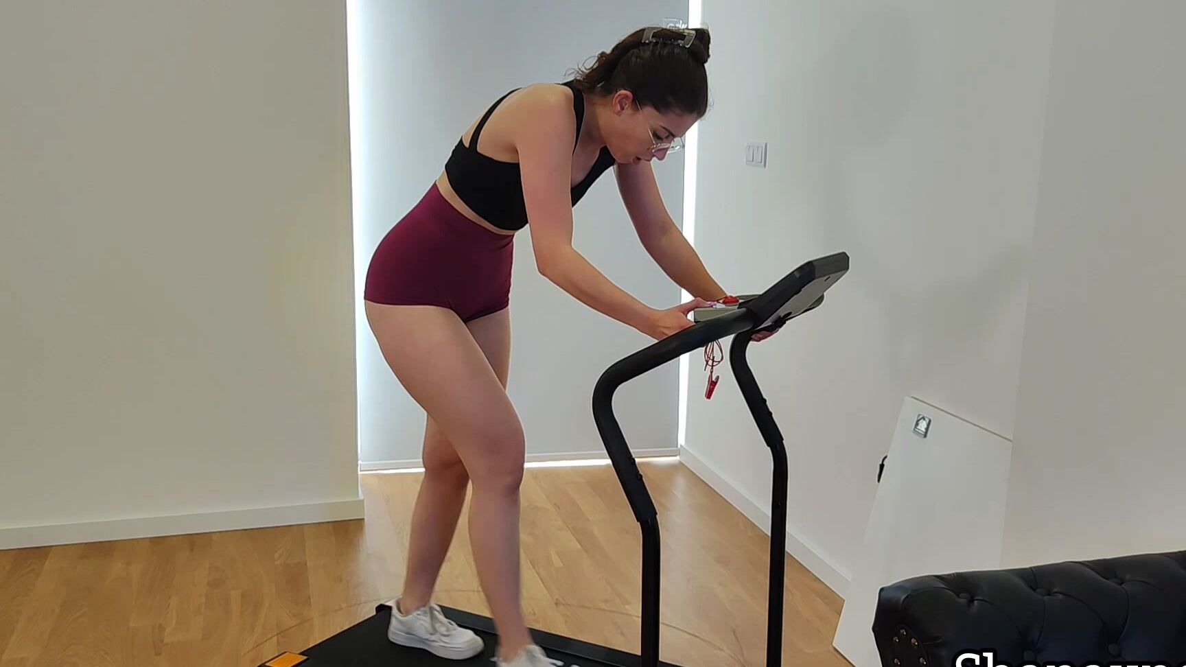 "Shanaxnow" armpitfetish, armpits, fitness, gymass, running, shortshorts, sweatarmpit, sweatfetish, sweatygoal, treadmill TESTING MY PHYSICAL ENDURANCE ON THE TREADMILL SWEATY GOAL manyvids