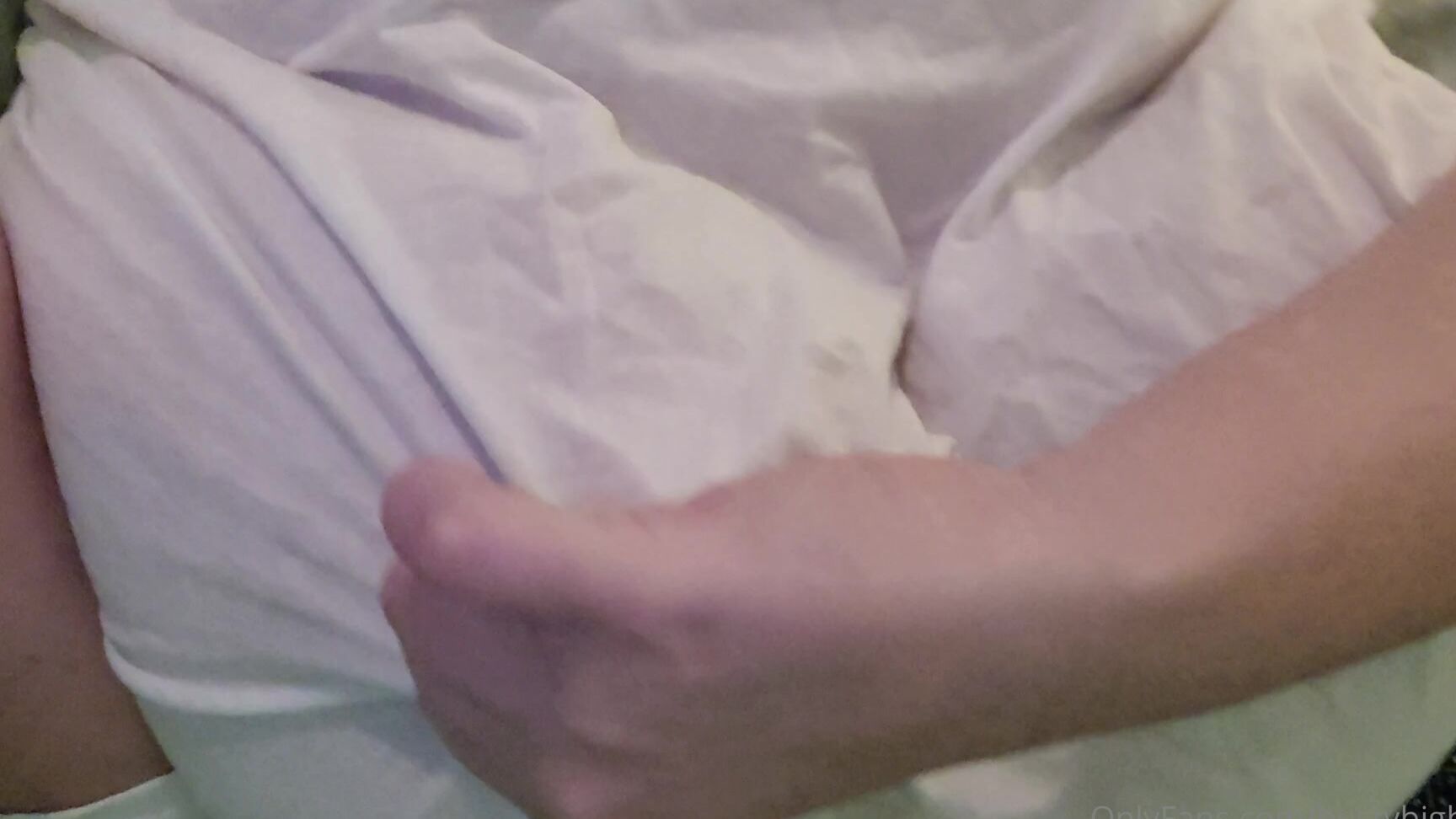 Bustybigbooty 2024990688 02 05 2021 Is It Just Me Or Do You Think It S Super Hot When A Busty Girl