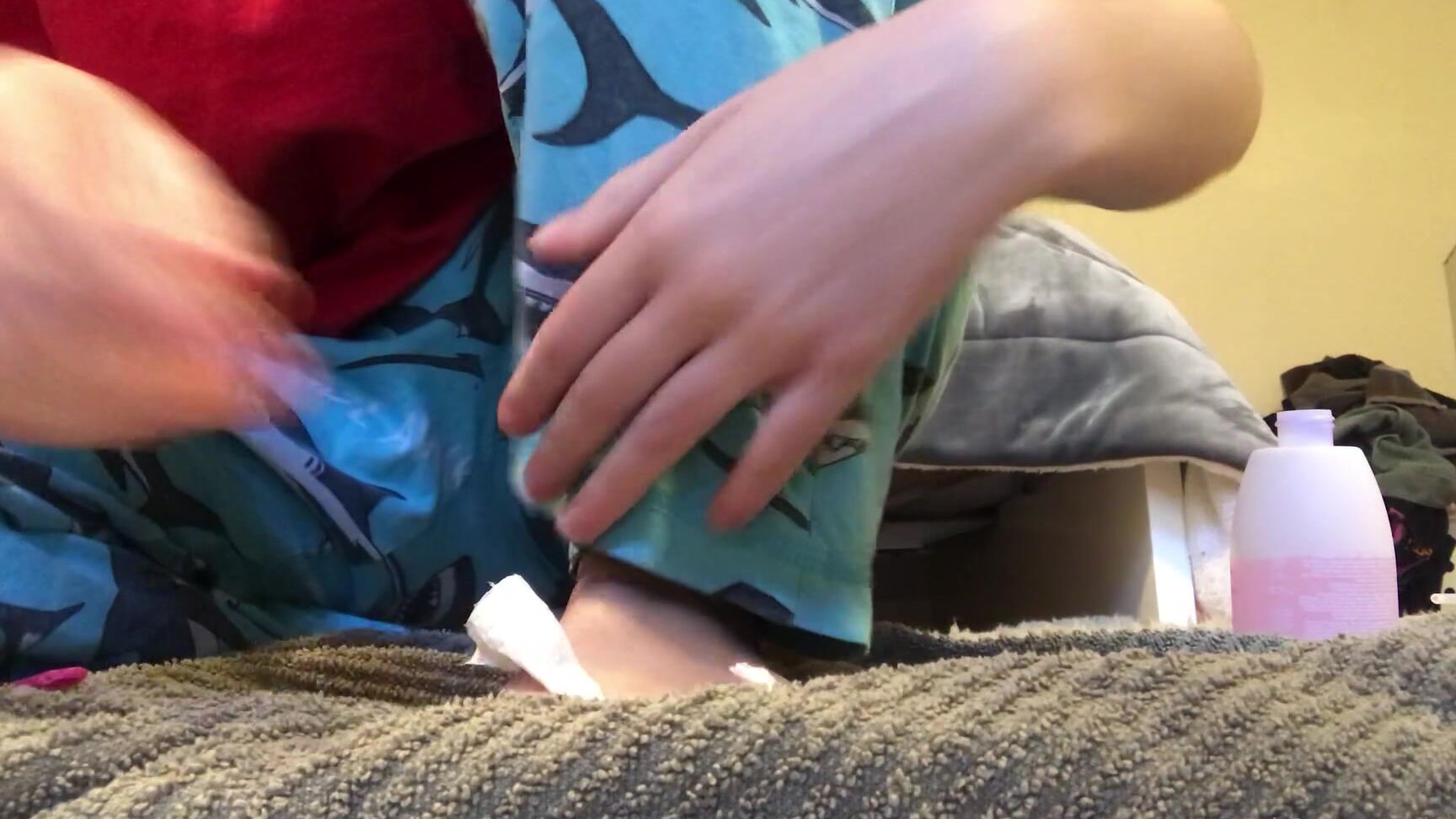 Dakotafade Painting My Toes And Fingers As Requested Sorry For The Quality Im Not Used To Filming T