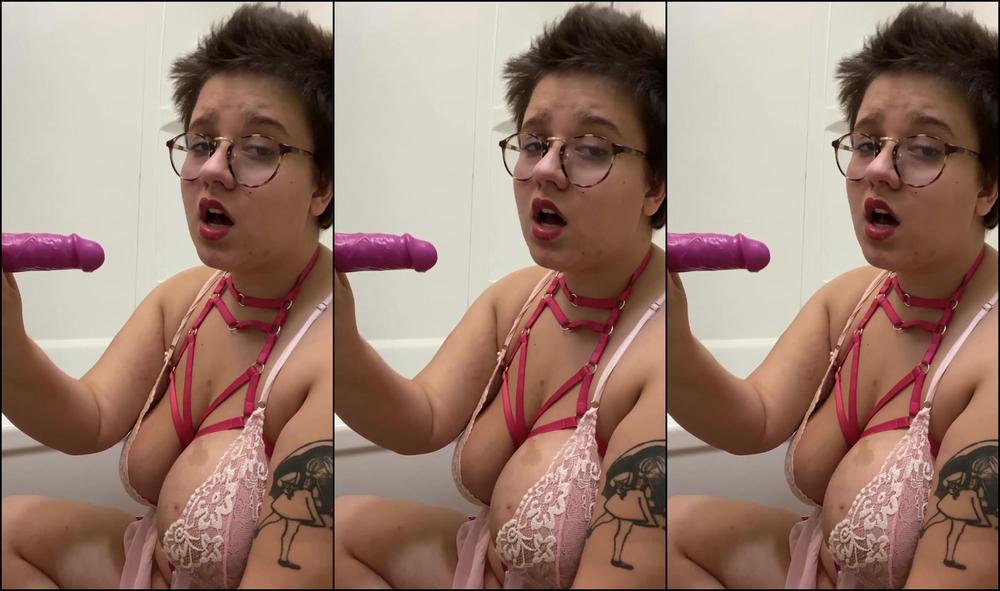 Cl M Ntine More Dildo Blowjob Vids I Need A Real Cock To Suck