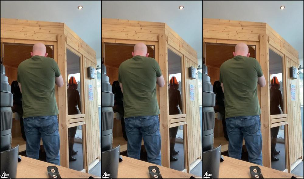 Mfetilicious Behind The Scenes Video Of The Gasmask Shooting In De Sauna Maria Schmidt And Her Boyfrie