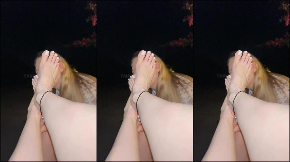 playwithanny 2022-11-10 16-14 Fansly