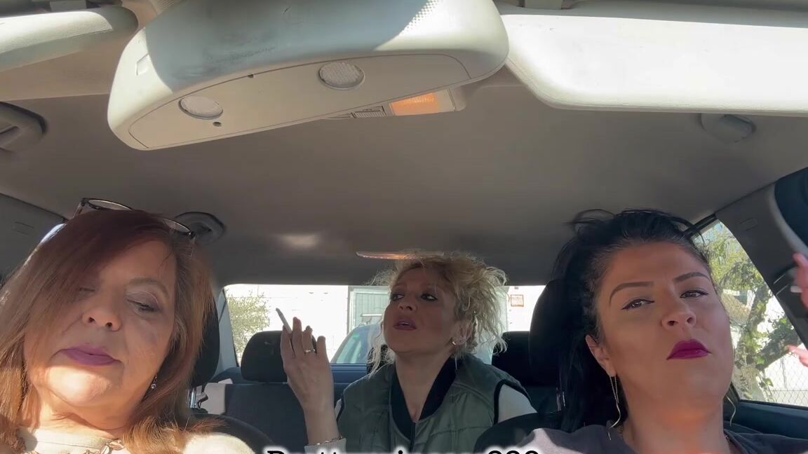 Prettyprincess220 12 04 2024 Onlyfans Video Tres Mujeres Maduras Fuman En El Coches