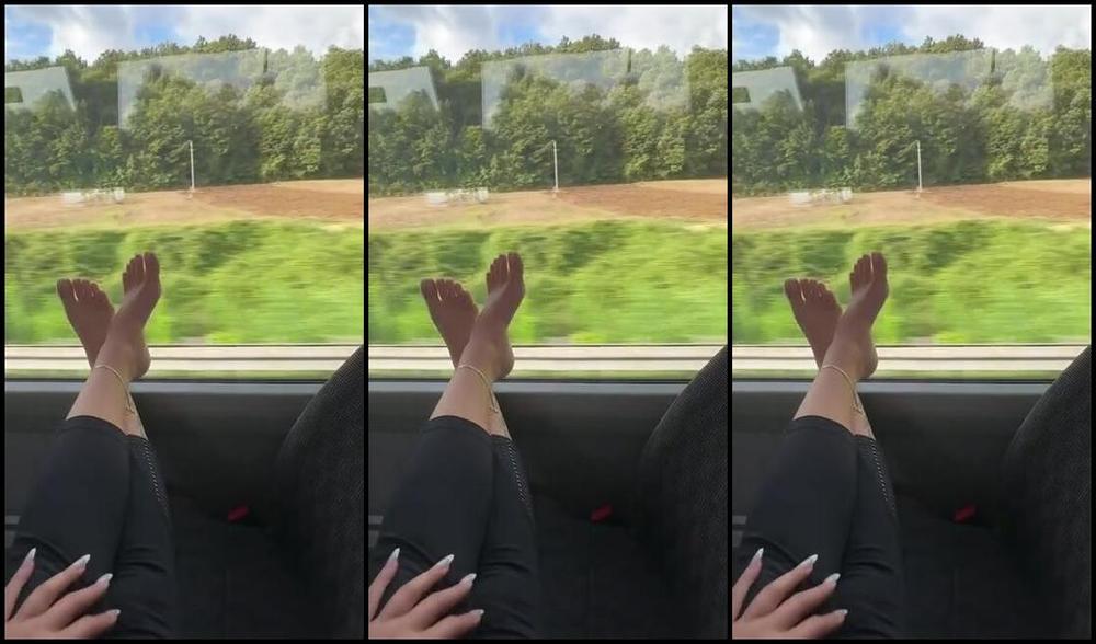 Goddess Pussyfoot Aka Goddesspussyfoot 09 12 2024 Onlyfans Video Imagine Seeing My Pretty Feet On The Bus