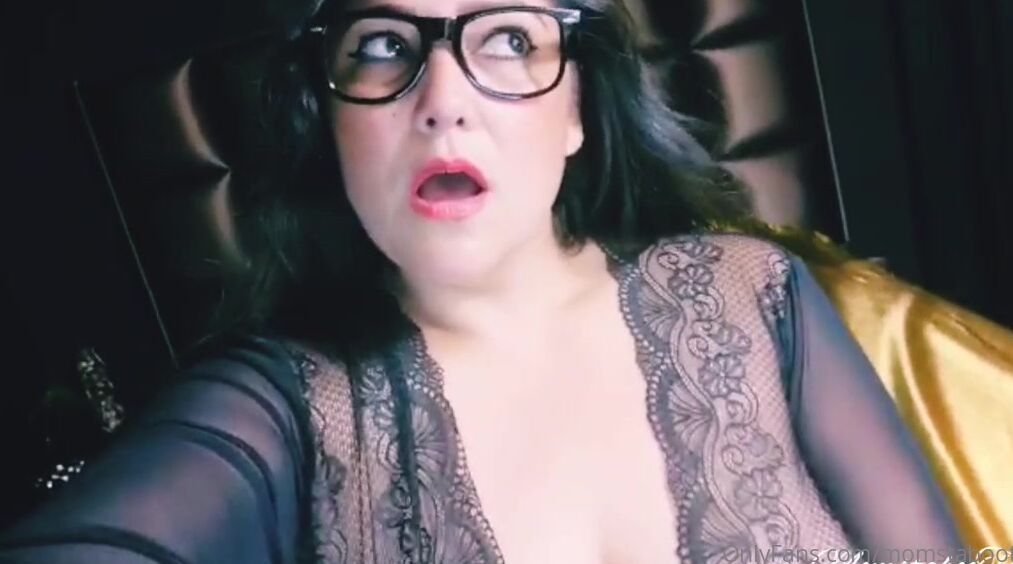 Momstabootales Stop Ignoring Your Feelings For Mommy You Know Its Good