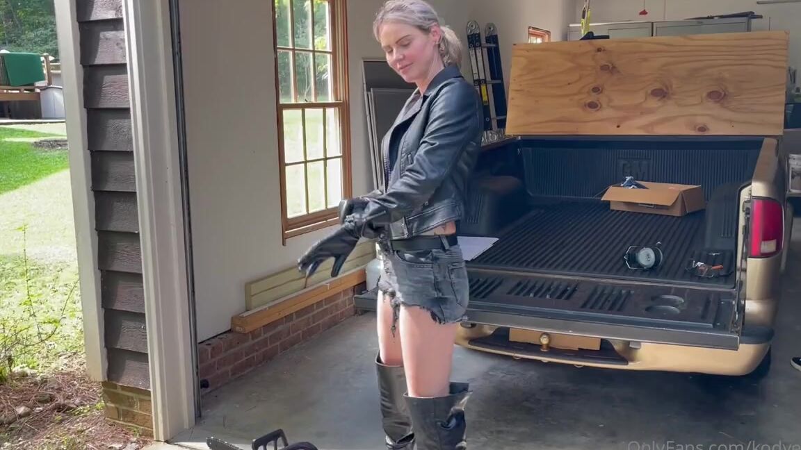 Kodyevans Onlyfans What If This Was A Real Ad Would You Wanna Buy The Product Leather Thighhighboots