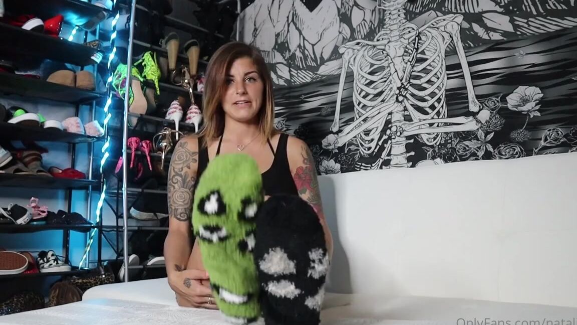 Natalie Fox Nicknamed Nataliefox Onlyfans My Ugly Fuzzy Socks Full Clip Sockfetish