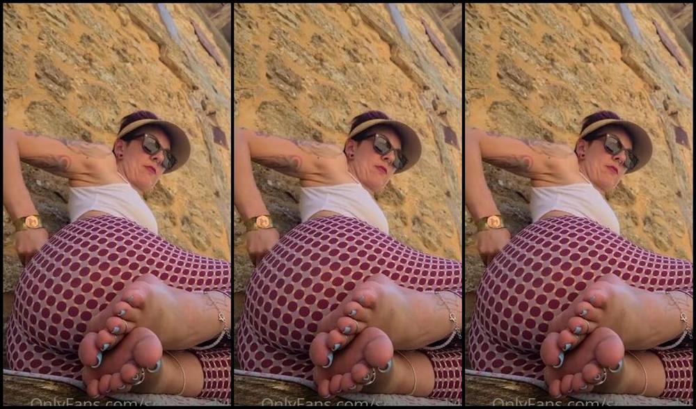 Solesmad Fetish Queen Aka Solesmadvip Onlyfans Drooling For