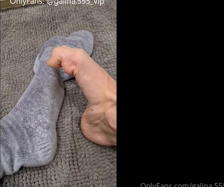 Footish Queen Galina Nicknamed Footishqueengalina 01 17 2022 Onlyfans Video One Sock On One Sock Off And Some Finger Tickling Going On Here