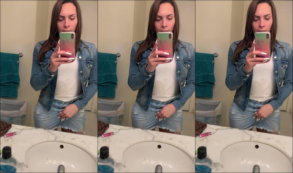 Hungsonya Playing With My Cock As My Friends Chat