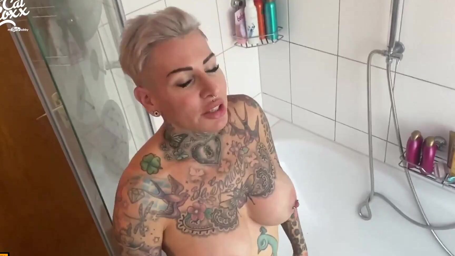 Cat Coxx 20.09.17  XXL Piss-Strahl Blase voll bis kurz vor dem platzen MyDirtyHobby