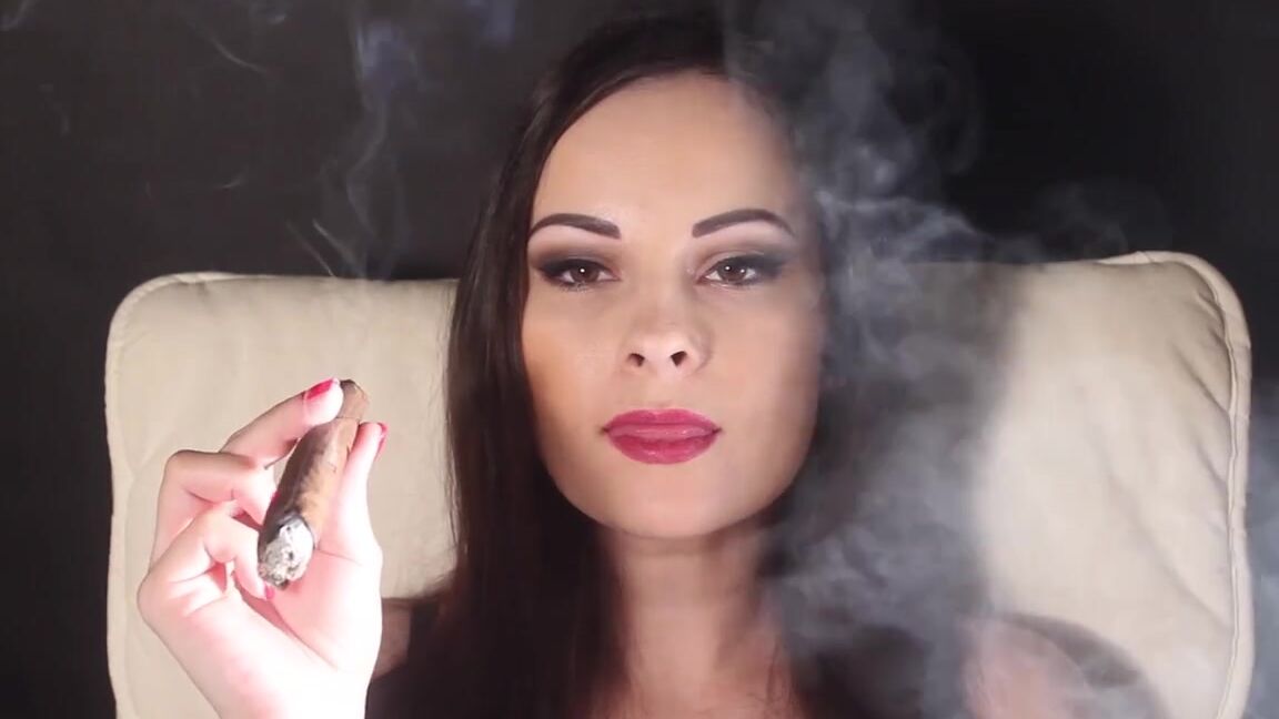 Abbiecat Onlyfans Cigar Joy Hi There Finally Im Smoking Big Cigar Again I Missed It So Much