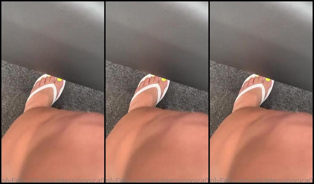 Goddessmonica00W Onlyfans Off To Do My Lashes In My White Old Naviesp