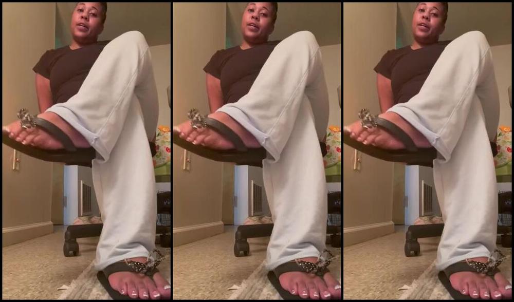 Foot Therapy Nicknamed Atlfoottherapy 07 03 2025 Onlyfans Video Caught You Staring