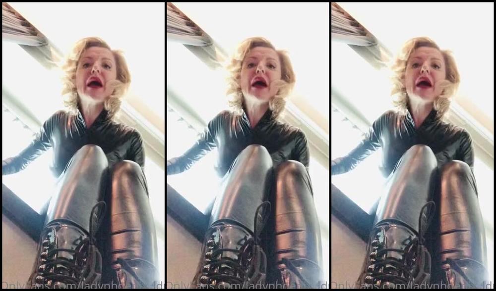 Lady Phoenix Nicknamed Ladyphoenix Ldn Onlyfans Weird Wednesday Don T Try To Escape Tiny Man Nobody Can See You And Nobody Caresyou Re Soinsi