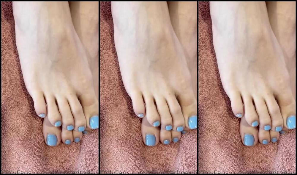 Brooke Jones Nicknamed Myposedtoesvip Onlyfans The Last Set With Periwinkle Toes I Loved This Color A Lot This Spring I Think It Looked Ever Be 3