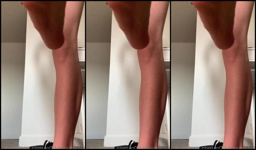 G0Ddessofsoles Nicknamed G0Ddessofsoles Onlyfans Video Do You Like When I Step On Your Face Does It Make You Feel Small