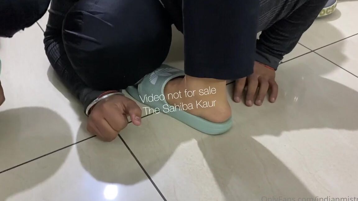 Sahiba Kaur Indian Mistress Onlyfans 2 Sl Ves Serving His Mistressanother Level Verbal H Mili Tion Kissing My Sexy Black Toenailsp