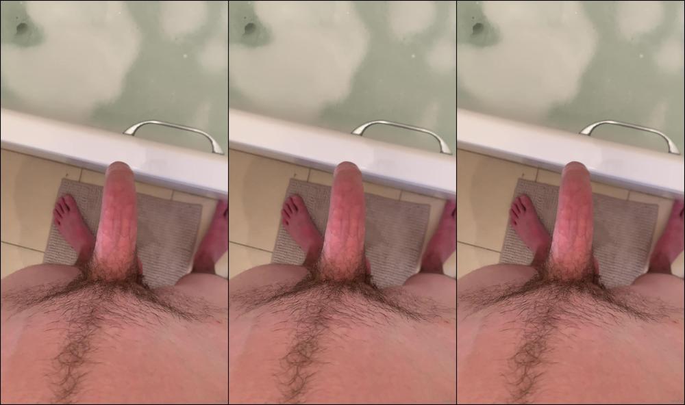 Masteruk Who Wants To See The Full Minute Video With Huge Cumshot At The End If You Wan