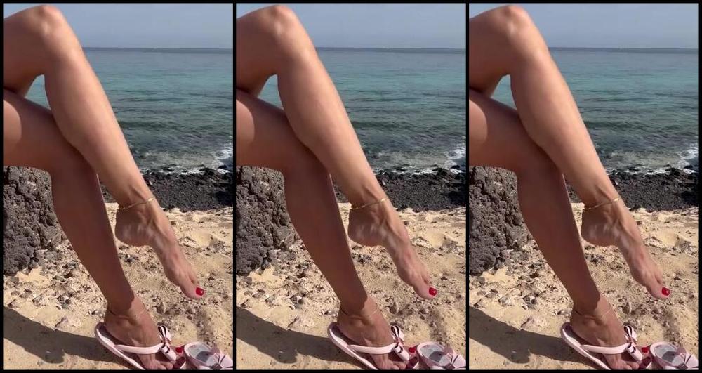 Heels Of Mine Nicknamed Heelsofmine 01 23 2024 Onlyfans Video This Is How Much I Miss Summershould I Go Again Somewhere So I Could Spoil You