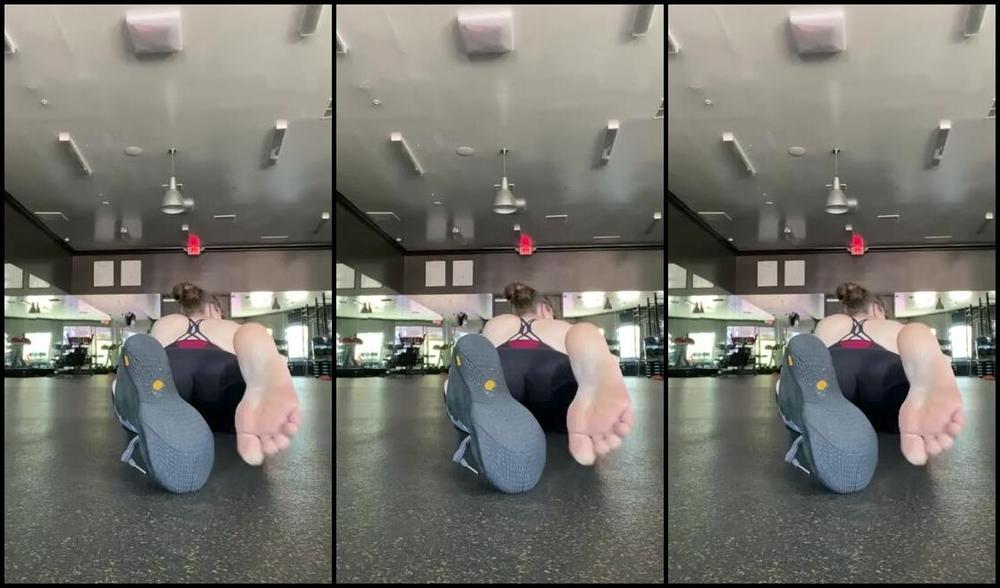 Athletoes Nicknamed Athletoes Onlyfans Lounging In The Few Minutes Of Quiet I Have Between Classes