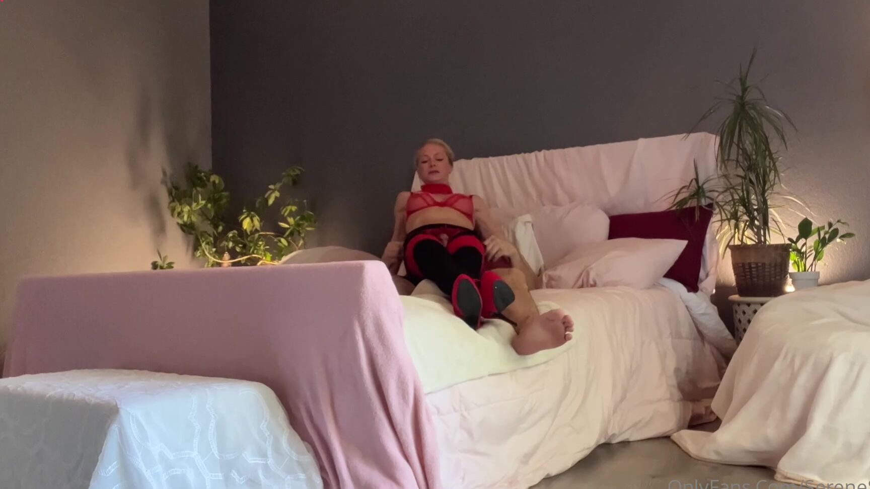 Serenesiren Happy Valentines Surprise My Nails Are Too Long So Earlblunderbust Puts My Layered Hosi