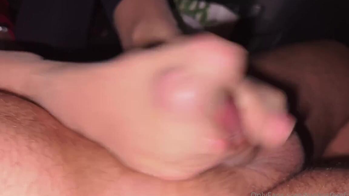 2Hotfeet4You Nicknamed Toohotfeetforyou Onlyfans When You Like Nylons You Tend To Use Them Whenever You Can For The Pleasure