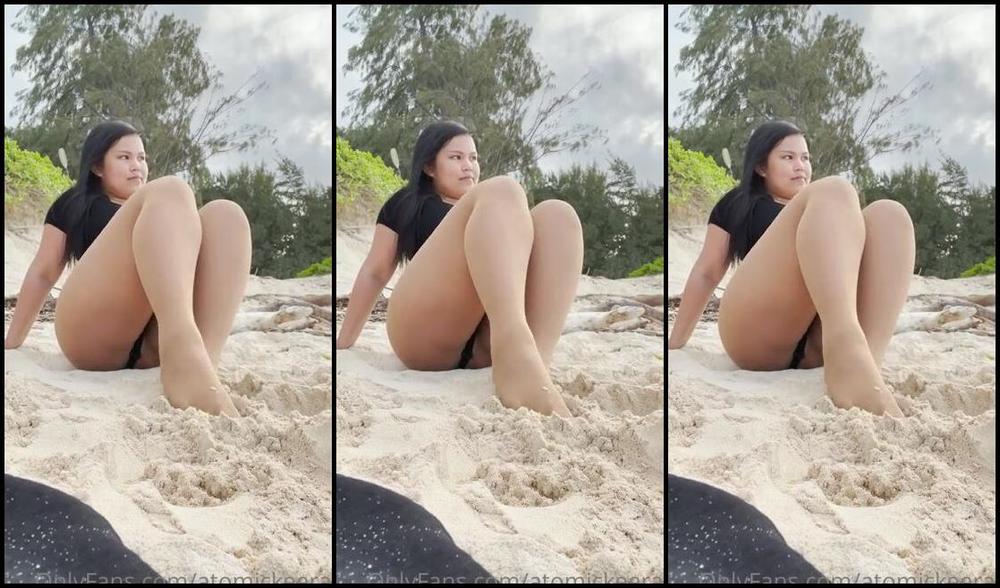 Atomickeerati Onlyfans For Feet Lover Do You Like Pantyhose On The Beach Messy With Sand Or Should Rd