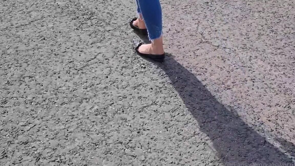 Kats Worn Heels Nicknamed Katswornheels Onlyfans Photoset And Clip Of Me Out And About In The Country Wearing My Very Well Worn