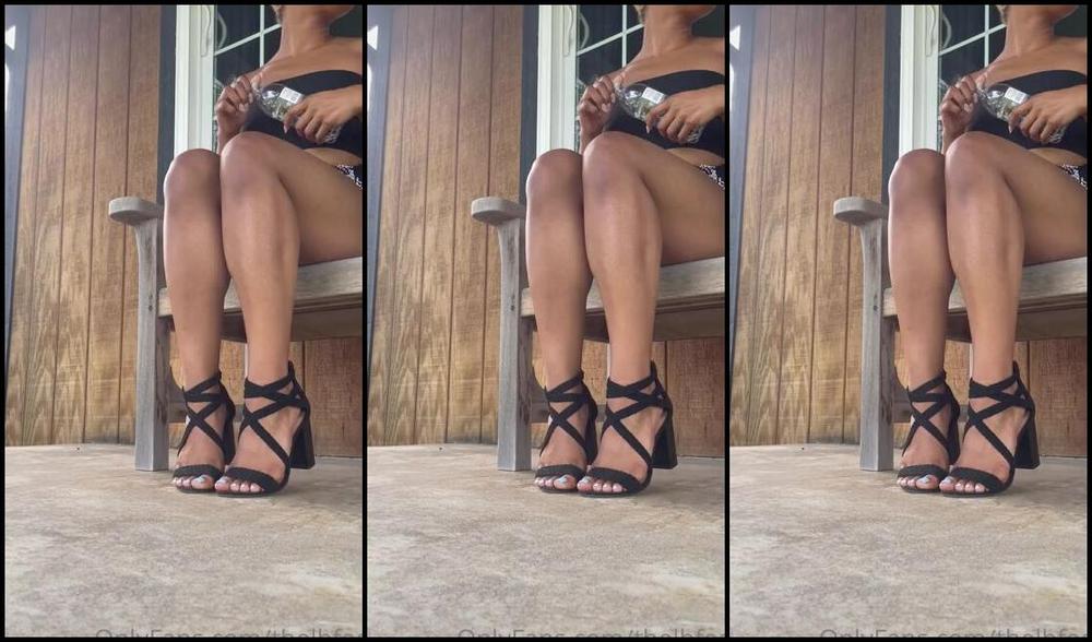 Thelbfeet Nicknamed Thelbfeet Onlyfans You Already Know I Love A Public Tease Watching You Get Excited While We Re Outside