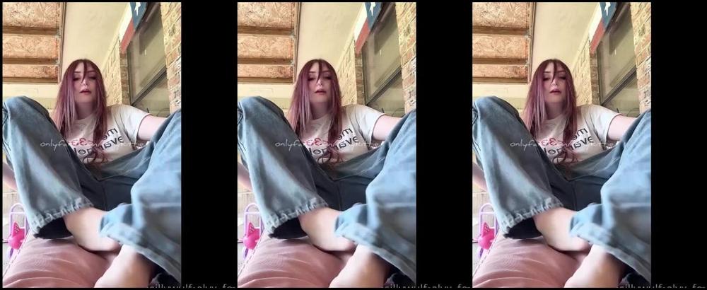 Alyx Wulf Nicknamed Sillywulf 04 27 2025 Onlyfans Video Self Worship And Foot Joi 1A52